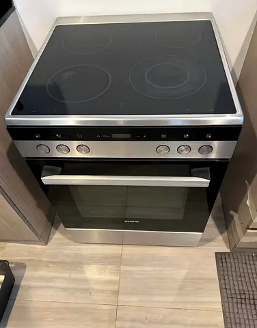 Siemens New Model Electric Ceramic Stove 60x60cm HK9R3A250M3