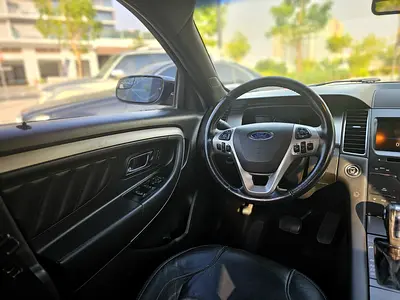 2015 FORD TAURUS 照片 2