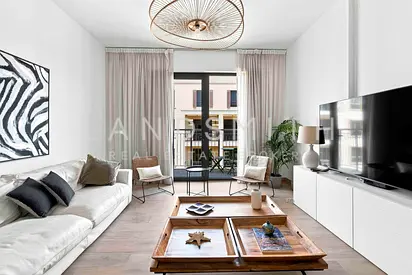 Fully Furnished 1 Bedroom Apartment | High End | Vacant