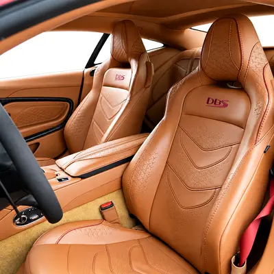 صورة 16 لـ 2019 Aston Martin DBS