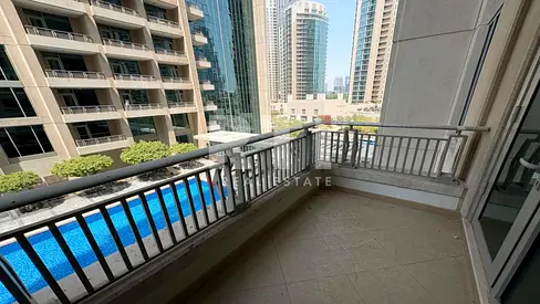 DOWNTOWN LIVING | SWIMMING POOL VIEW | UNFURNISHED