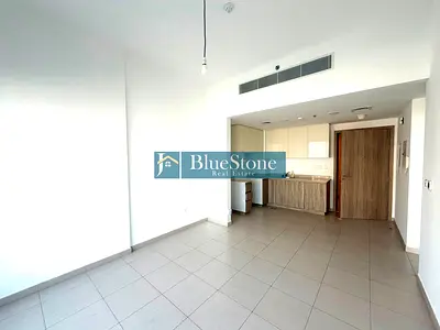 Vacant | 1 bedroom | Lower Floor