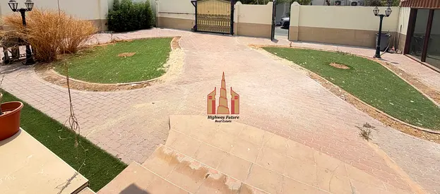 3bhk big yard parking hall Majlis maids room 80k