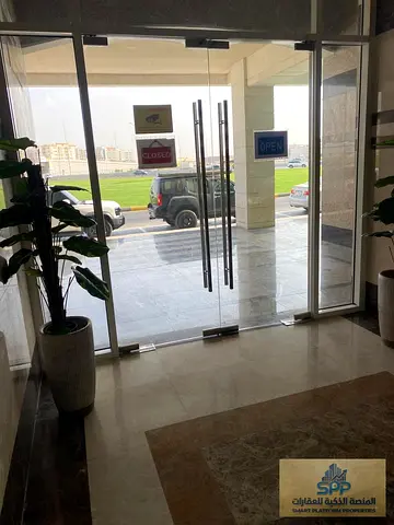 شقة ممتازة بسعر جدا مدروس بمنطقة راقية وحيوية