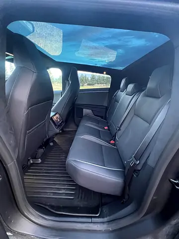 2024 Tesla CYBERTRUCK photo 12