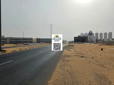أرض صناعية بمساحة كبيرة 300,000 قدم مربع في الجرف – عجمان