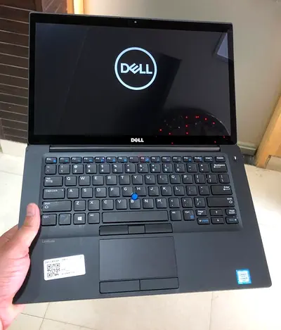 Dell latitude Core i7 8GB RAM 256 GB SSD Touch screen