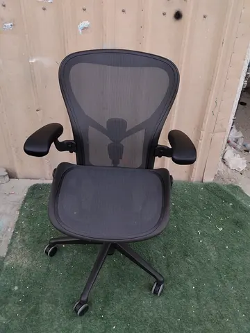 HERMAN MILLER AERON REMASTERED SIZE C FULLY LOADED