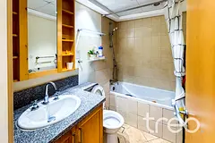 Stunning Lake View | Vacant | High Floor