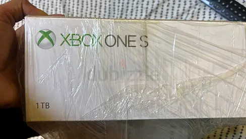 🎮 Xbox One S 1TB – Brand New & Sealed | Abu Dhabi  Selling a brand-new Microsoft Xbox One S 1TB, co