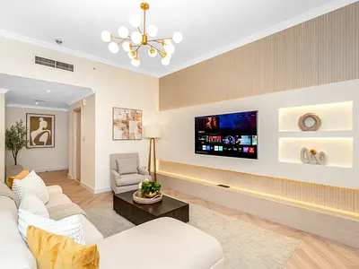 New LUX Upgraded 3BD Sea Views, Gym, Pool
