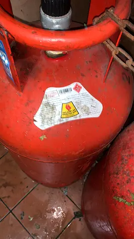 Emirates cylinder