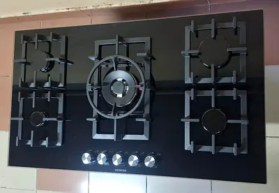 Siemens 5-Burner Black Glass Built-in Gas Hob (Excellent Condition)