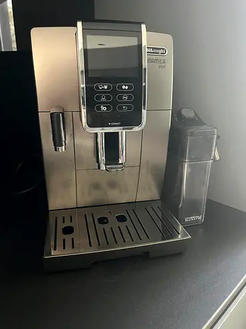 Delonghi coffee machine dinamica plus