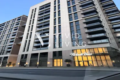 PARK AND POOL VIEW | MULTIPLE CHEQUES | MID FLOOR