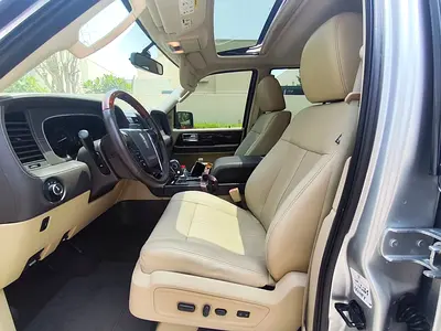 صورة 11 لـ 2015 Lincoln NAVIGATOR