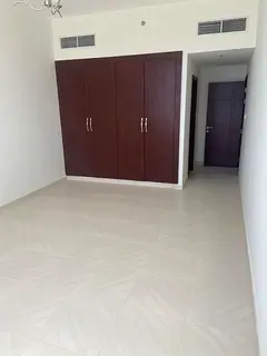 //READY TO MOVE ONE BEDROOM HALL BUILDING//FOR FAMILY ONLY//METRO ACCESSIBLE//KIDS FRIENDLY//
