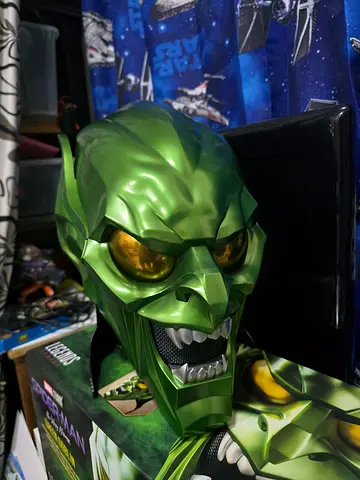 Green Gob LIn Hero Collectible helmet Display Ready