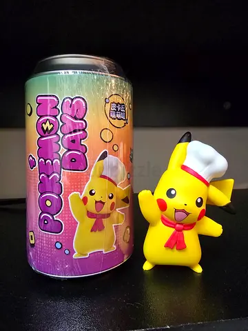 Pokemon Days - Pikachu Chef - 8cm - Sealed