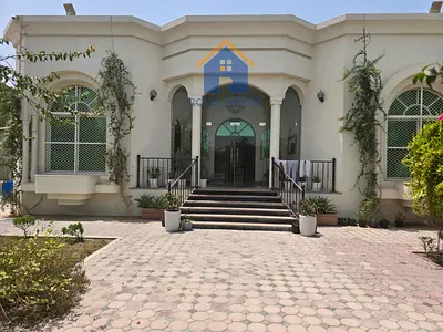 فيلا للبيع | 4 غرف نوم + مجلس كبير + ملحق | مطبخ وغرفة خادمة | مساحة إضافية مسقوفة ومكيفة | 2.2 مليون