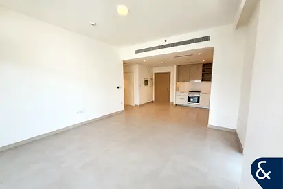2 Bed | Building Specialist | Best Layout