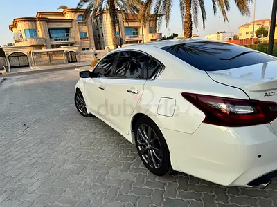 Nissan Altima 2018 in very good condition