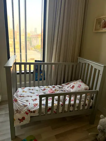 Kendall baby/toddler crib