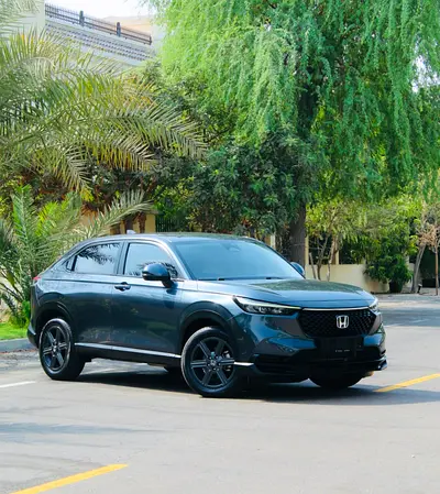 BUY & DRIVE! WITH WARRANTY! GCC HONDA HR-V 2022 MODEL AVAILABLE ON BANK FINANCE AND CASH BOTH