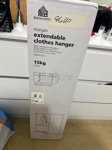 Extendable clothes hanger