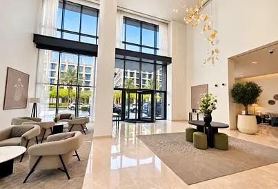 MODERN | POOL VIEW | CALL NOW