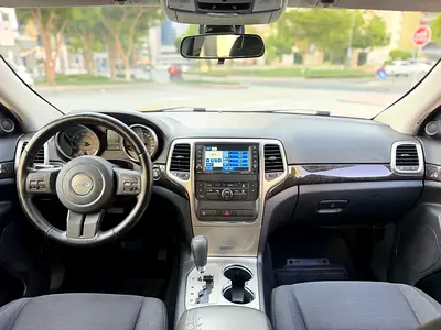 صورة 17 لـ 2011 JEEP GRAND CHEROKEE