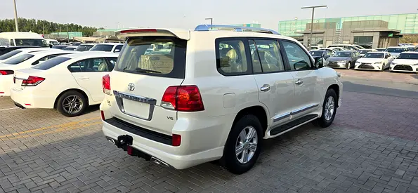 2015 Toyota LAND CRUISER — фото 2