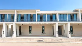 Single Row | Big-Plot | Handover-Soon