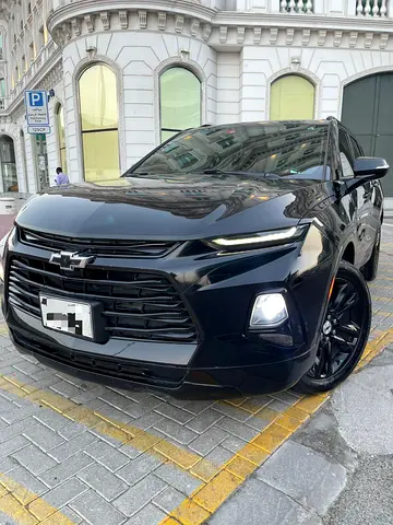2020 Chevrolet BLAZER photo 3