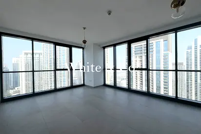 Corner Unit | Marina View | Large 1 Bed