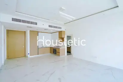 Modern 1BR | Vacant Now | Large Layout