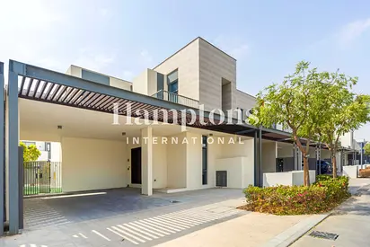 Spacious | Private Garden | Vacant.