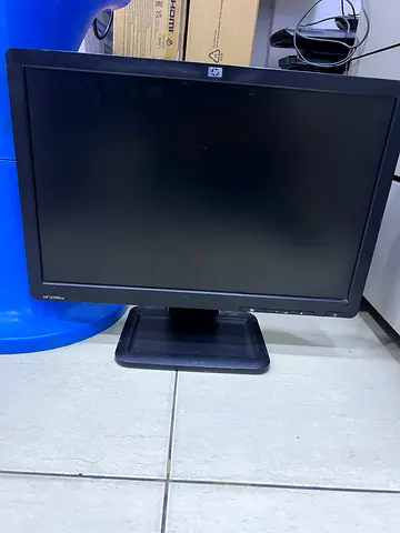 HP 22-inch LCD Monitor (Used) - Good Working Condition