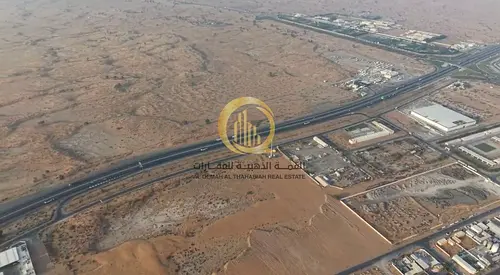 ارض صناعية في منطقة البطائح بموقع مميز جدا مدخل طريق الذيد و طريق خورفكان تملك مواطنين و دول الخليج