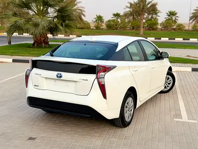 2017 Toyota PRIUS 照片 15