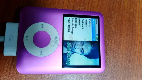 Apple Ipod Nano 3rd Generation (8GB, Pink)