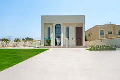 Luxury 5BR Villa | Fully Renovated | Private Pool