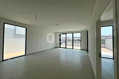 Single Row | Corner Unit | Easy Access To Entrance