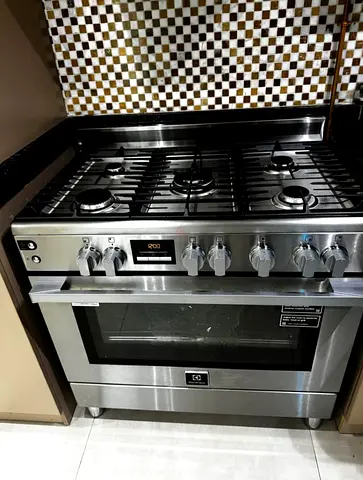 Electrolux latest 5Burner Full Gas Cooker With Fan 90cm