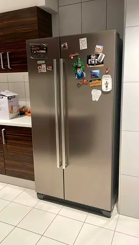 Siemens side by side fridge and freezer new model slightly used