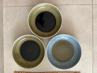 Set of 3 ceramic serving bowls/plates