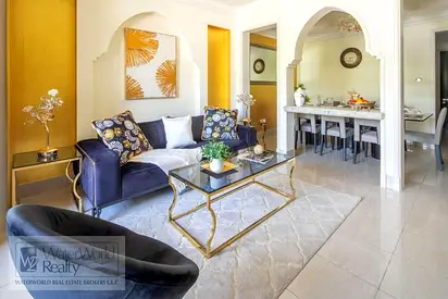 Luxury Furnished 1BR+Study | Multiple Cheques