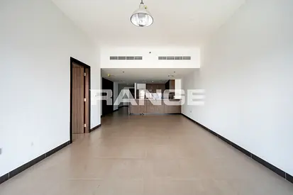 Study l Expansive Layout l SZR and Palm View