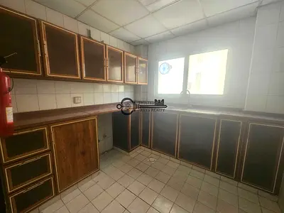 Best Offer 1,Bhk Flat Available With 1,Bathroom Nice Building And Rent 28K