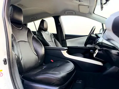 2017 Toyota PRIUS 照片 9
